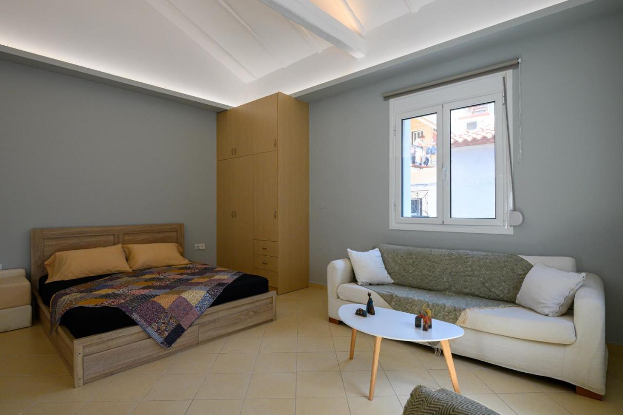 Ferienwohnung Zen Hut Kalamata Exterior foto